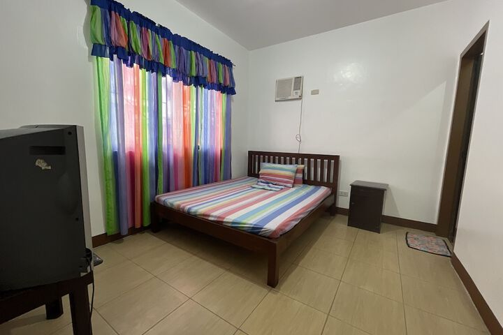 Room 20 of 200