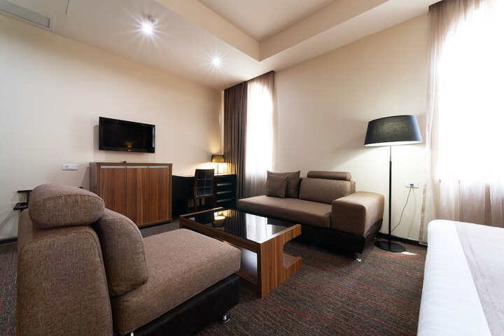 Room 18 of 41