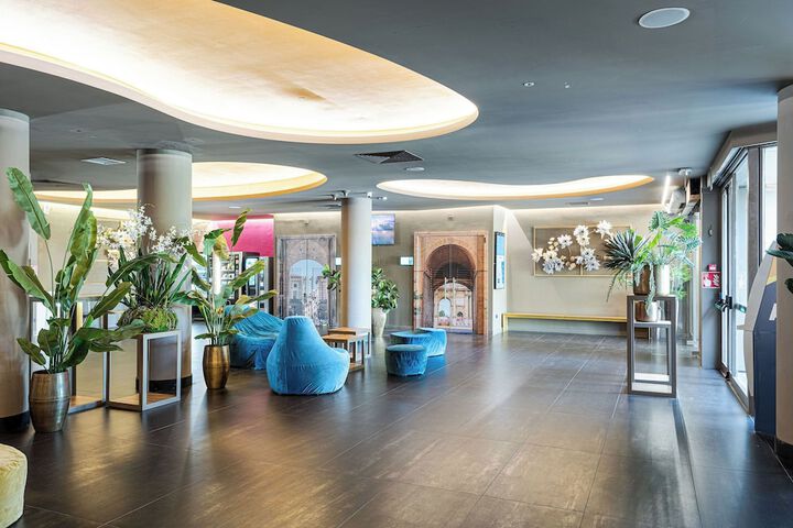 Lobby Photo