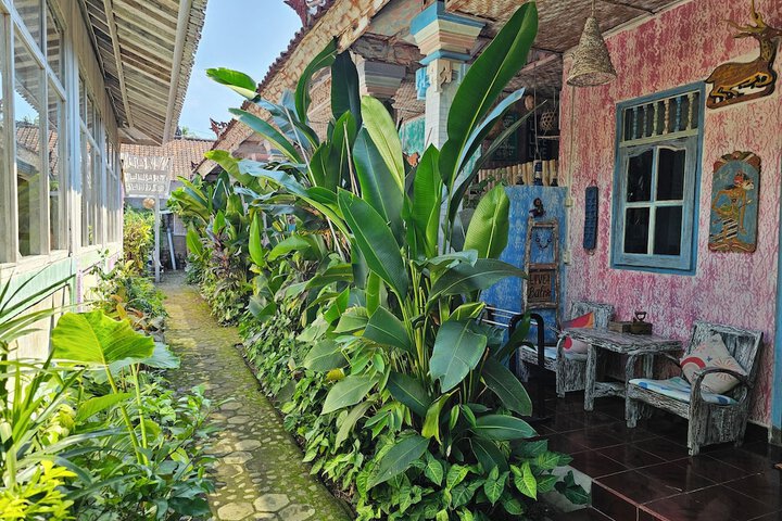 Hotel Exterior 70 of 71