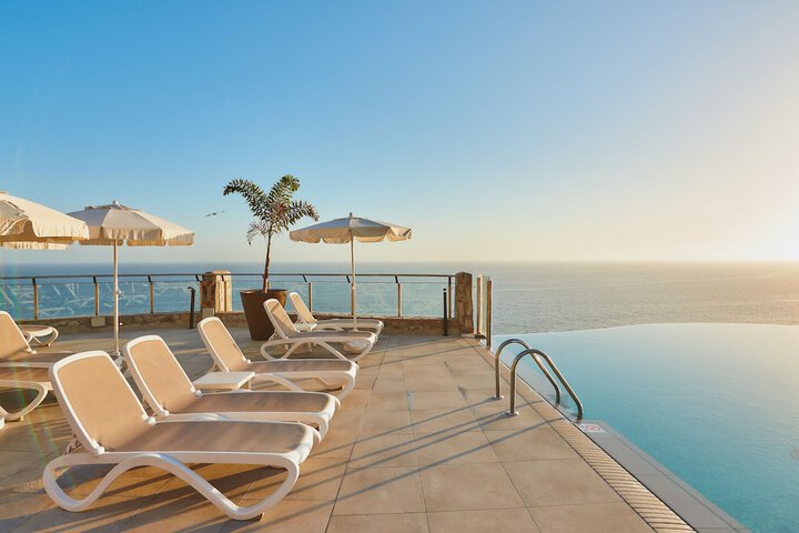 Sundeck 72 of 78