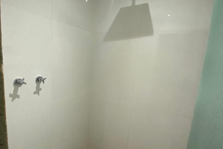 Room 17 of 21
