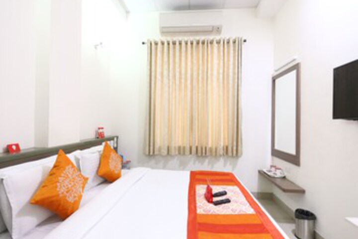 Room 12 of 21