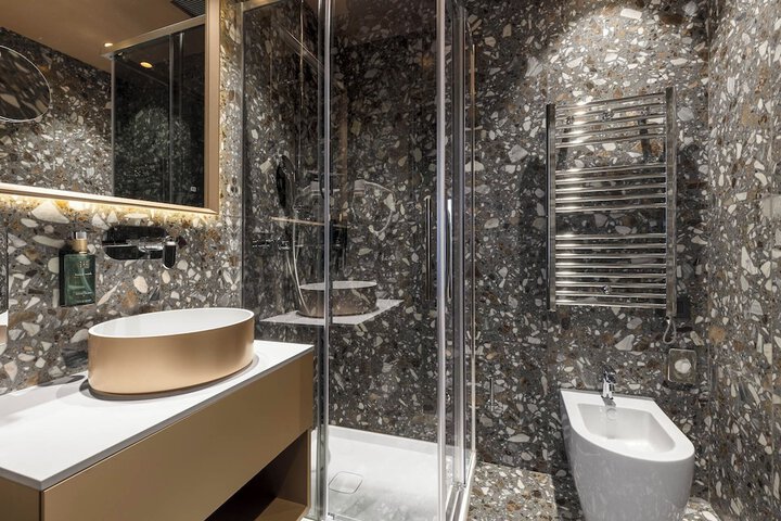 Bathroom Interior Photo