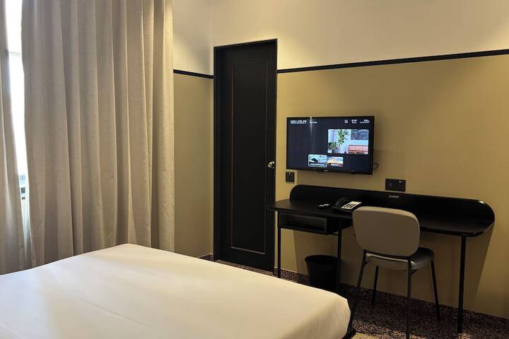 Room 29 of 67