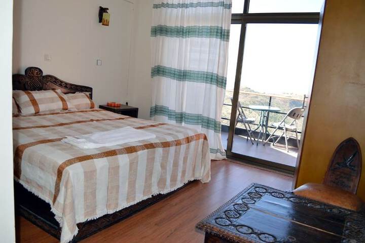 Room 16 of 41