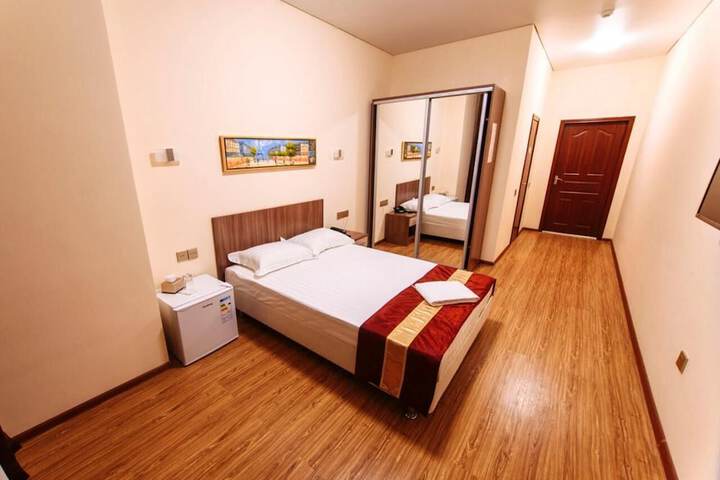 Room 14 of 46