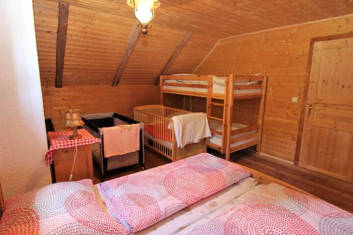 Room 4 of 30