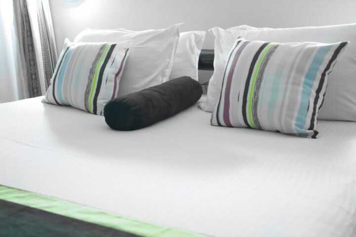 Room 18 of 80