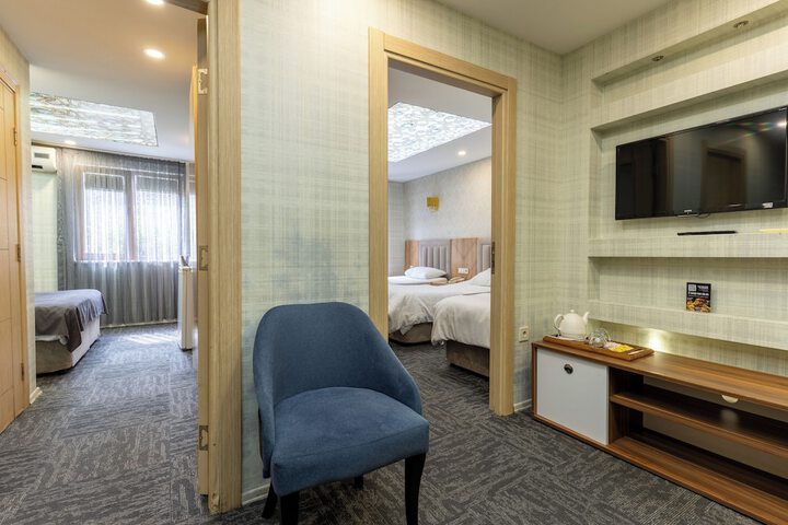 Room 29 of 53