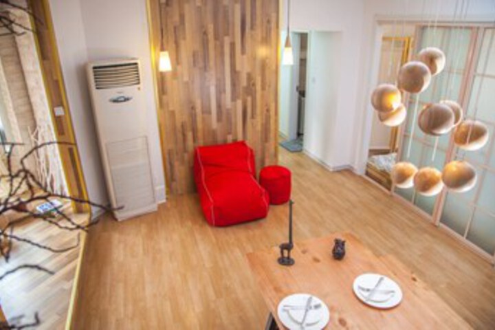 Room 10 of 15