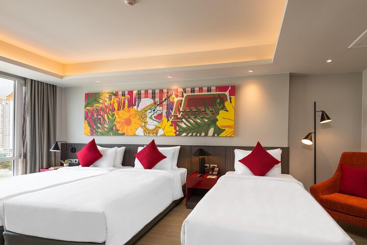 Room 27 of 190