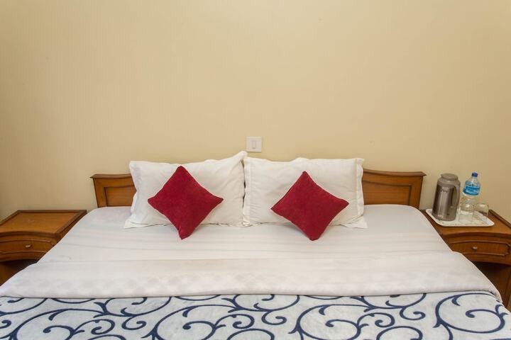 Room 8 of 29