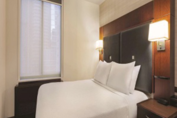 Room 57 of 108