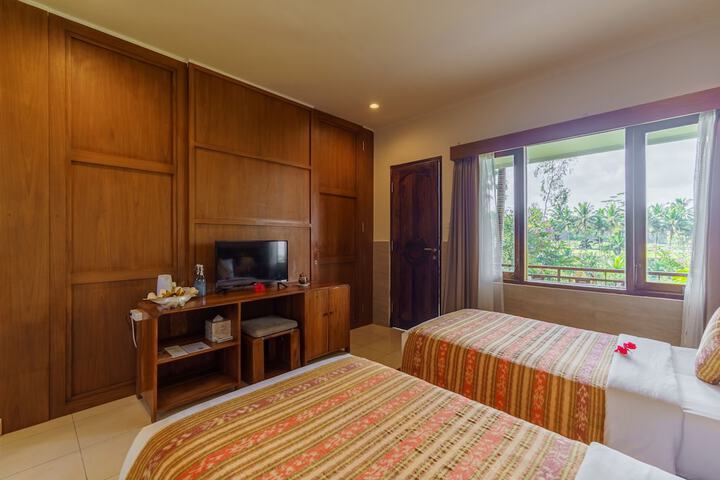 Room 28 of 162