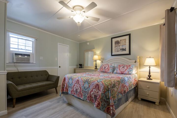 Room 151 of 309