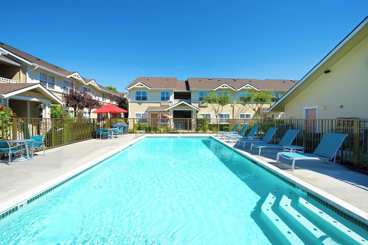 Pool 18 of 23