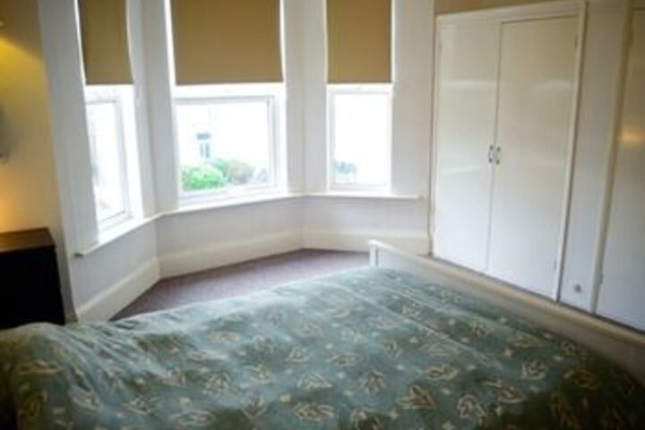 Room 3 of 8