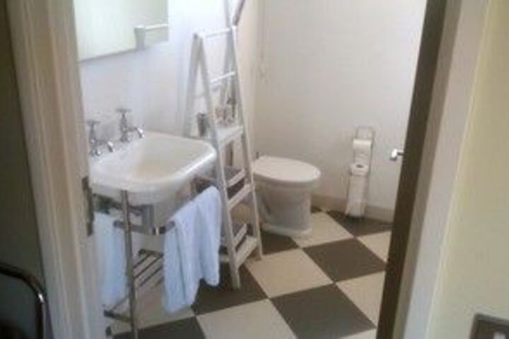Room 41 of 61
