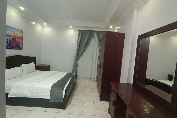 Room 14 of 165