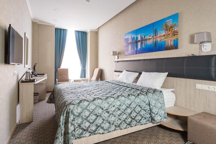 Room 2 of 42