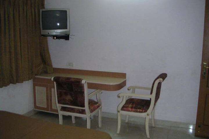 Room 10 of 23
