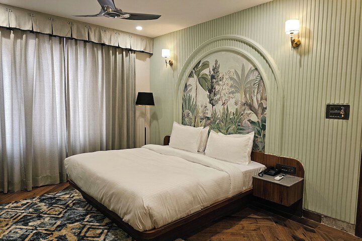 Room 25 of 52