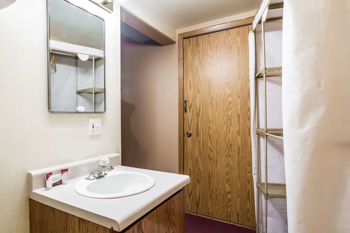 Room 31 of 48