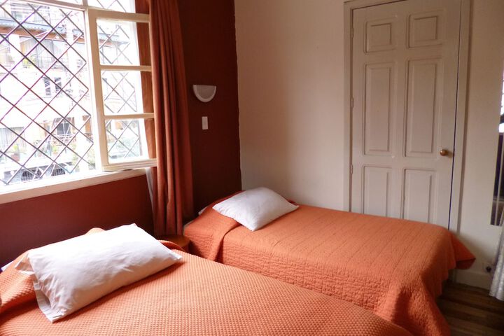 Room 12 of 43