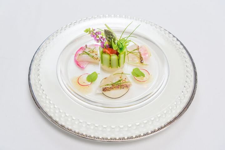 Dining 44 of 57
