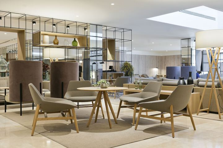 Hotel Lobby