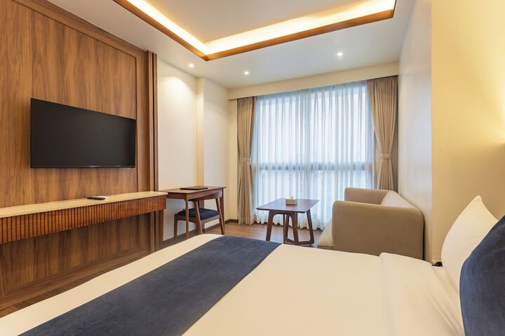 Room 18 of 48
