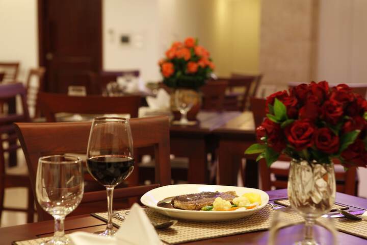 Dining 59 of 75