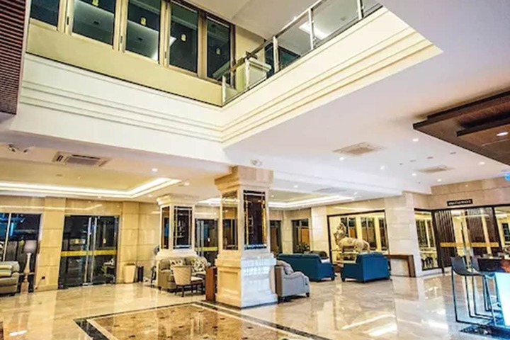 Guest Lobby