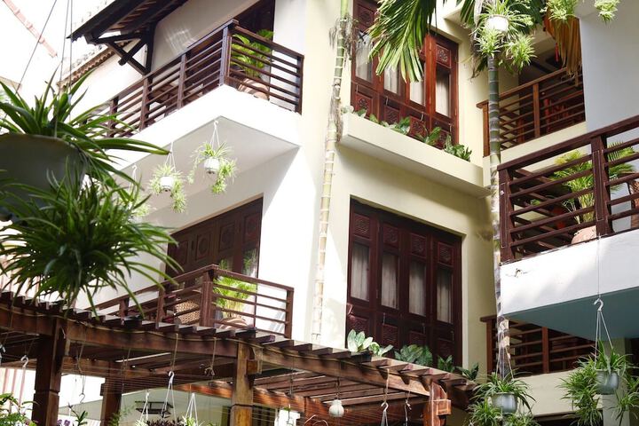 Hotel 33 of 34