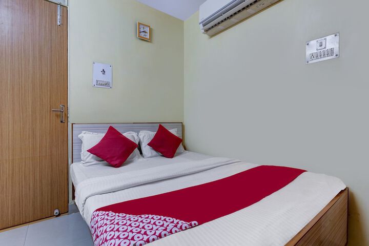 Room 15 of 24