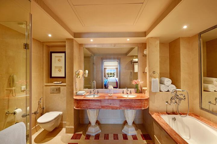 Bath Photo