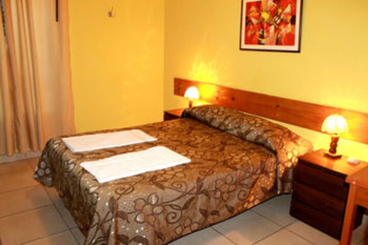 Room 10 of 36