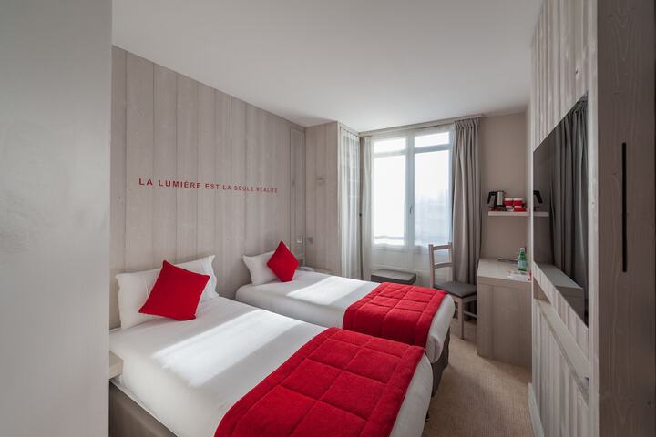 Room 21 of 39