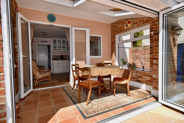 Terrace/Patio 8 of 18