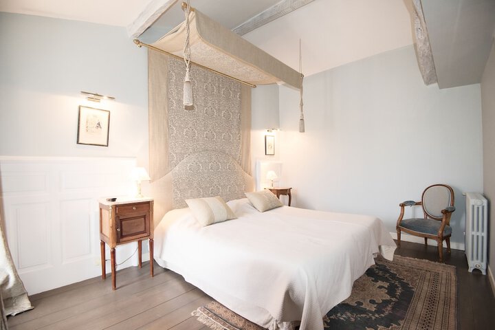 Room 6 of 45