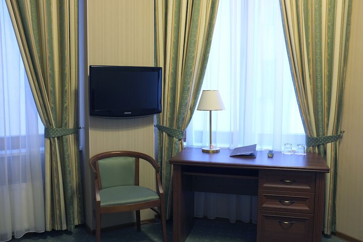 Room 21 of 49