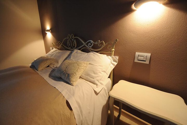Room 5 of 31