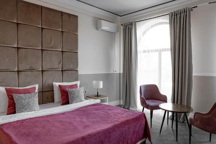 Room 3 of 26