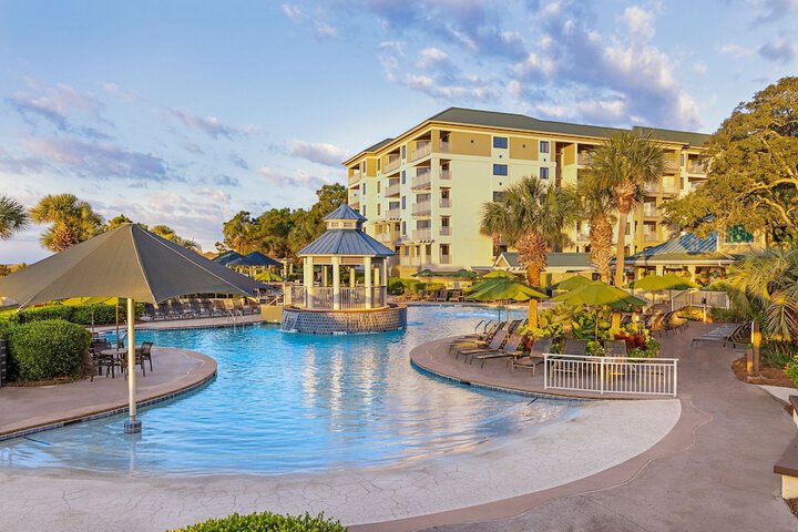 Hotel with Pool