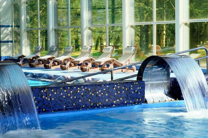 Pools & Facilities