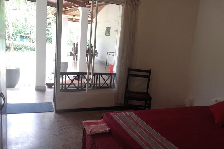 Room 9 of 29