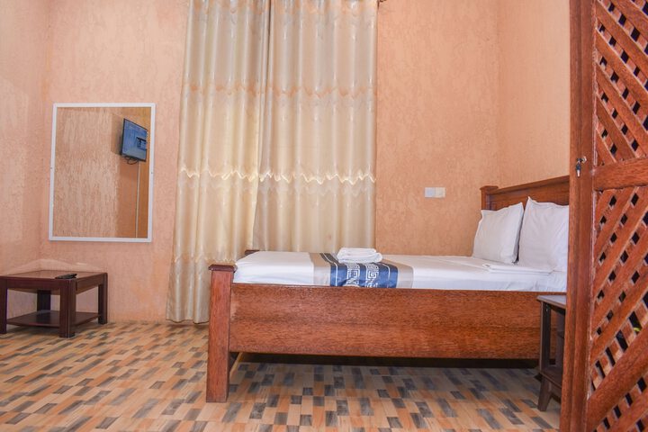 Room 20 of 49