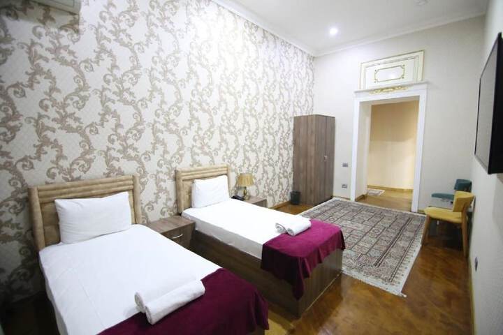 Room 11 of 70