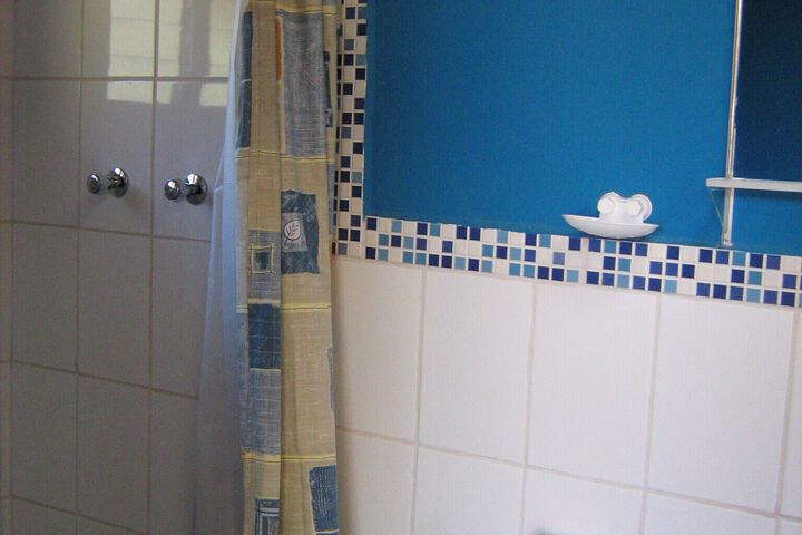 Room 6 of 30
